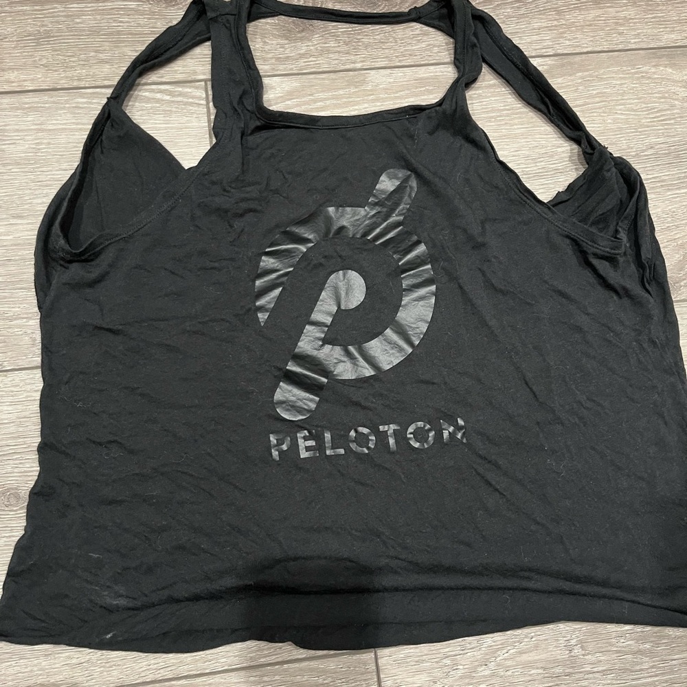 PELOTON tank